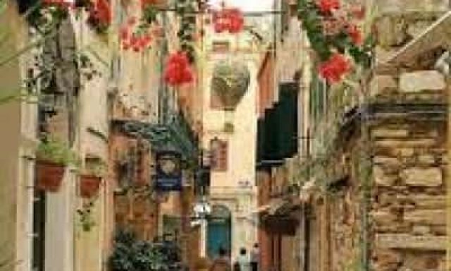 ΖΩΧΙΟΥ ΔΗΜΗΤΡΑ – ΜΕΖΕΔΟΠΩΛΕΙΟ ΟΥΖΕΡΙ ΤΣΙΠΟΥΡΑΔΙΚΟ ΟΙΝΟΣ ΚΑΙ ΓΕΥΣΕΙΣ – ΚΕΡΚΥΡΑ