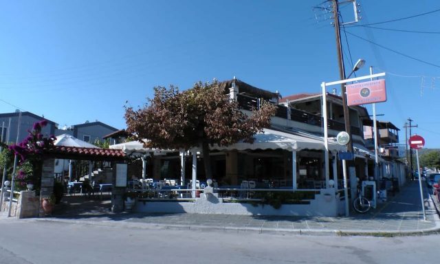 ΖΑΦΕΙΡΟΥΔΗΣ ΜΑΡΙΟΣ – ΕΣΤΙΑΤΟΡΙΟ ΤΑ ΤΡΙΑ ΣΚΑΛΟΠΑΤΙΑΣ – TA TRIA SKALOPATIA RESTAURANT – ΤΑΒΕΡΝΑ ΝΙΚΗΤΗ ΧΑΛΚΙΔΙΚΗΣ