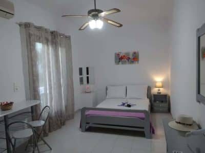 ΚΑΜΑΚΑΡΗ ΑΡΤΕΜΙΣ – KAMAKARIS ROOMS – ΕΝΟΙΚΙΑΖΟΜΕΝΑ ΔΩΜΑΤΙΑ – ΜΗΛΟΣ ΚΥΚΛΑΔΕΣ