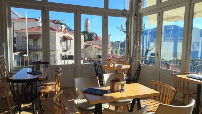 ΔΗΜΑΚΗΣ ΕΥΣΤΑΘΙΟΣ – BELLE VILLE PATISSERIE ET CAFE – ΖΑΧΑΡΟΠΛΑΣΤΕΙΟ ΚΑΦΕΤΕΡΙΑ – ΑΡΑΧΩΒΑ ΔΕΛΦΟΙ ΒΟΙΩΤΙΑ