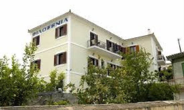 ΧΑΤΗΡΑ ΖΑΦΕΙΡΟΥΛΑ – FILΟΧΕΝΙΑ STUDIOS – ΕΝΟΙΚΙΑΖΟΜΕΝΑ ΔΩΜΑΤΙΑ – ΓΑΛΑΞΙΔΙ ΦΩΚΙΔΑΣ